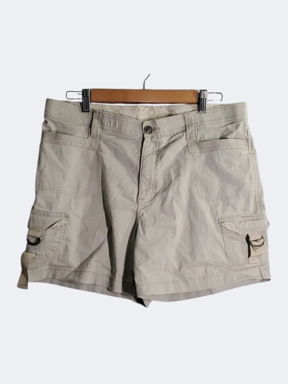 Lee shorts beige color grey hue sz 14 cargo Short tannish cream pulls & stitch